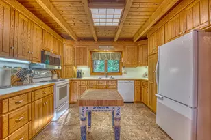 11 Squamasee Rd, Holderness, NH 03245 - Photo 9