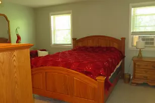 17 Oakwood Cir, Goffstown, NH 03045 - Photo 15