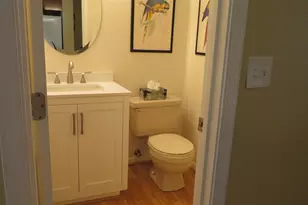 17 Oakwood Cir, Goffstown, NH 03045 - Photo 11