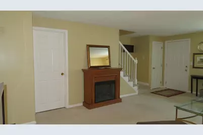 17 Oakwood Circle #2, Goffstown, NH 03045 - Photo 7