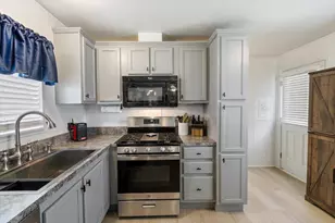 30 Kendall Pond Rd, Derry, NH 03038 - Photo 9