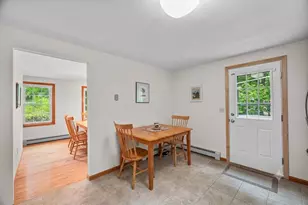 43 Sage Ct, Goffstown, NH 03045 - Photo 5