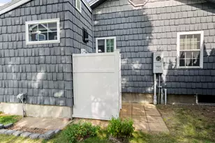 36 Elm St, Alton, NH 03810 - Photo 33