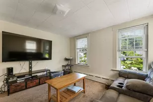 9 Crescent St, Laconia, NH 03246 - Photo 15