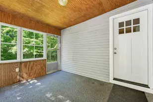 9 Crescent St, Laconia, NH 03246 - Photo 23