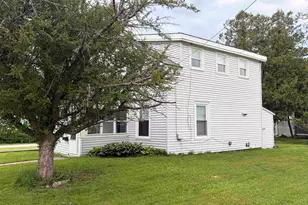 24 Pine St, Gorham, NH 03581 - Photo 21