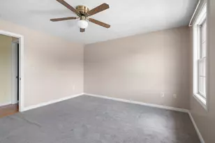 163 Wedgewood Ln, Manchester, NH 03109 - Photo 35