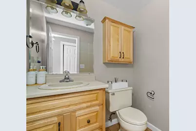 163 Wedgewood Lane, Manchester, NH 03109 - Photo 5