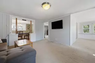 15 S Main St, Newton, NH 03858 - Photo 17