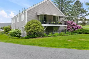 128 Hilltop Pl, New London, NH 03257 - Photo 3