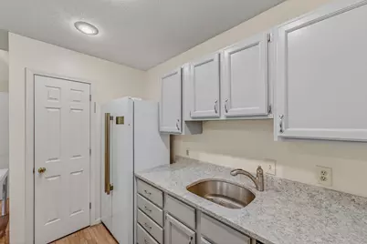 28 Academy Street #12, Franconia, NH 03580 - Photo 5
