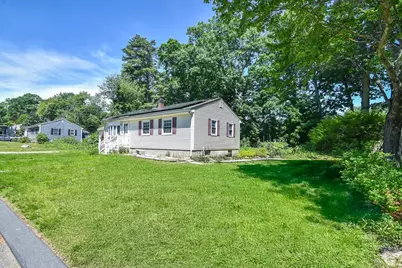 12 Henry Street, Salem, NH 03079 - Photo 3