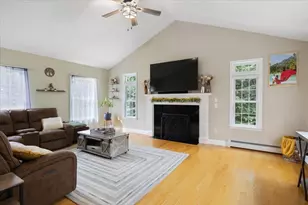 4 Dunnmoore Dr, Bow, NH 03304 - Photo 19