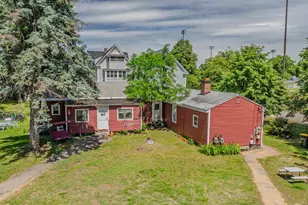 22 West St, Laconia, NH 03246 - Photo 7