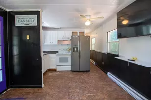 22 Aspen Ln, Danbury, NH 03230 - Photo 11