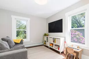 306 Thornton St, Portsmouth, NH 03801 - Photo 17
