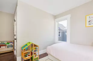 306 Thornton St, Portsmouth, NH 03801 - Photo 29