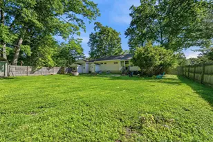 25 North Ave, Plaistow, NH 03865 - Photo 3