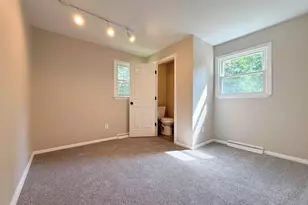 37 Bluff St, Salem, NH 03079 - Photo 21