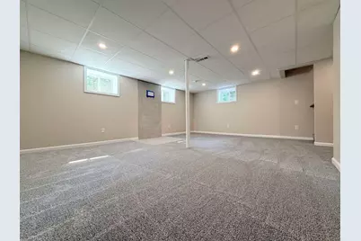 37 Bluff Street, Salem, NH 03079 - Photo 17