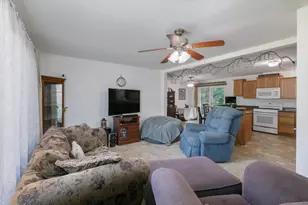 25 Ridgefield Dr, Nashua, NH 03062 - Photo 3