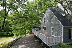 85 Stowell Rd, Bedford, NH 03110 - Photo 5