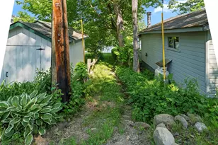 65 Lakeview Ave, Bristol, NH 03222 - Photo 11
