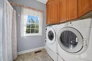 22 Longview Cir, Pelham, NH 03076 - Photo 23