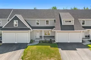 69 Driftwood Cir, Sandown, NH 03873 - Photo 47