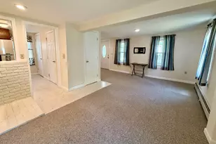 1 Warren St, Claremont, NH 03743 - Photo 15