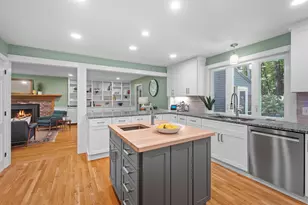 11 Nathan Lord Rd, Amherst, NH 03031 - Photo 5