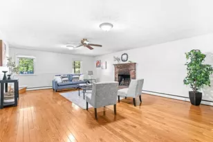 10 Oakdale Ave, Nashua, NH 03062 - Photo 7