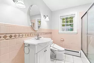10 Oakdale Ave, Nashua, NH 03062 - Photo 21