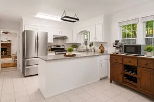 10 Oakdale Ave, Nashua, NH 03062 - Photo 15