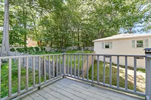 10 Oakdale Ave, Nashua, NH 03062 - Photo 29