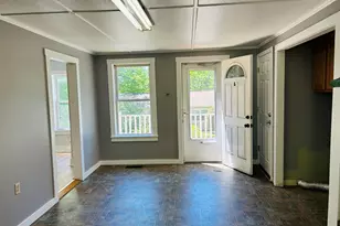 65 Mechanic St, Winchester, NH 03470 - Photo 5