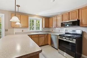 27 St John Ln, Hampstead, NH 03841 - Photo 3