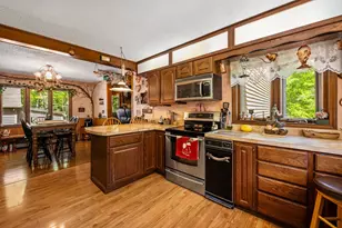 14 Broadway Ave, Gorham, NH 03581 - Photo 37
