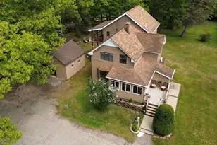 14 Broadway Ave, Gorham, NH 03581 - Photo 1