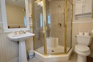 21 Henry St, Claremont, NH 03743 - Photo 7