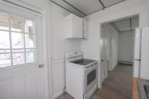 27 Blodget St, Manchester, NH 03104 - Photo 43