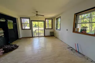 23 Penn Ave, Deerfield, NH 03037 - Photo 5