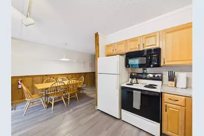 697 East Mountain Road #A5, Killington, VT 05751 - Photo 5