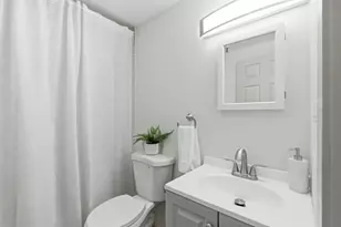 470 Silver St, Manchester, NH 03103 - Photo 17