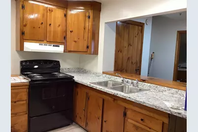 246 Broad Street, Claremont, NH 03743 - Photo 17