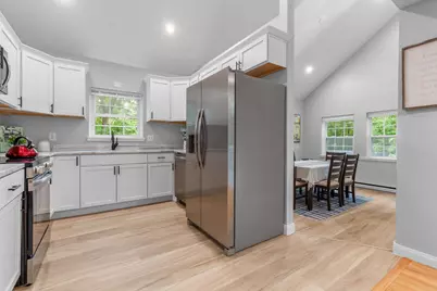 29 Cunningham Drive, Derry, NH 03038 - Photo 13