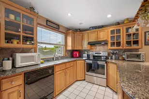 405 Westcott St, Berlin, NH 03570 - Photo 19