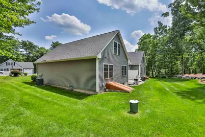 8 Cedar Way #B, Goffstown, NH 03045 - Photo 5