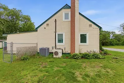 109 Airport Parkway, South Burlington, VT 05403 - Photo 53