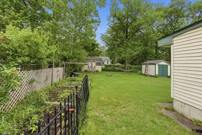 109 Airport Parkway, South Burlington, VT 05403 - Photo 41